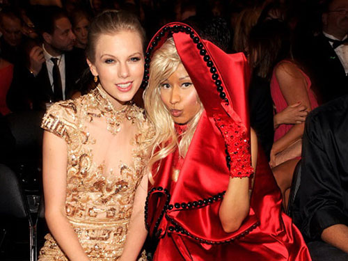 Taylor Swift (trái) và Nicki Minaj thân thiết tại một sự kiện trước đó Taylor Swift (trái) và Nicki Minaj thân thiết tại một sự kiện trước đó