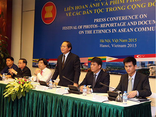 Thứ trưởng Bộ TT-TT Trương Minh Tuấn tại buổi phát động