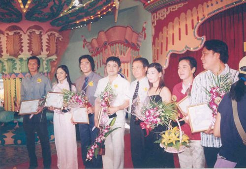 Danh sách Giải Mai Vàng VIII- 2002 - Ảnh 1.