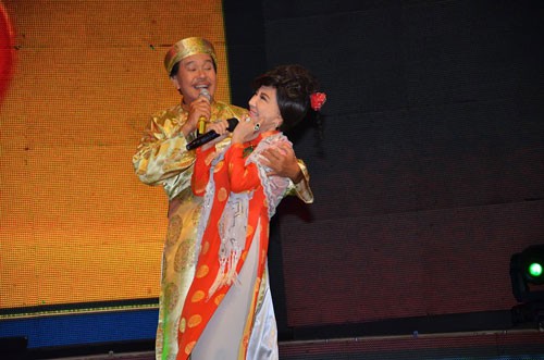 Giải Mai Vàng 25 năm: Thắm tình nghệ sĩ - Ảnh 7. Giải Mai Vàng 25 năm: Thắm tình nghệ sĩ - Ảnh 7.