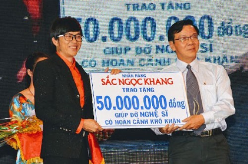 Giải Mai Vàng 25 năm: Thắm tình nghệ sĩ - Ảnh 1. Giải Mai Vàng 25 năm: Thắm tình nghệ sĩ - Ảnh 1.
