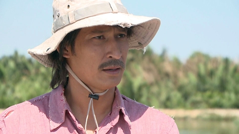 Huy Khánh trong phim Sương khói đồng hoang