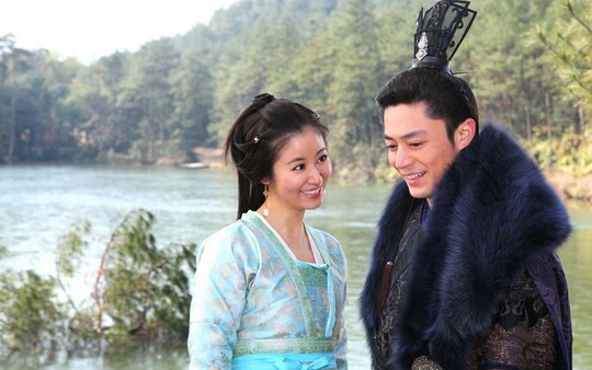 Cả hai trong phim ngôn tình Khuynh thế hoàng phi