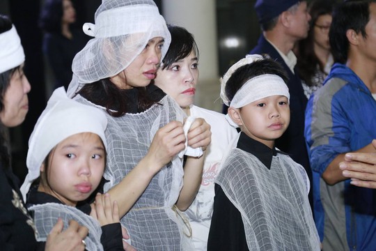 Vợ con ca sĩ - nhạc sĩ Trần Lập