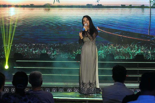 Đàm Vĩnh Hưng, Minh Hằng, Ngô Kiến Huy đốt cháy live show 9 Mai Vàng kết nối - Ảnh 18.