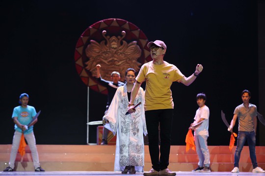 Trước giờ G Lễ trao giải Mai Vàng: Tâm sự của NSƯT Thành Lộc, Lê Khánh - Ảnh 5.