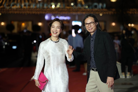 Hoài Linh, Jack, Phương Anh, Ngô Kiến Huy khuấy động thảm đỏ Mai Vàng 26-2020 - Ảnh 27.