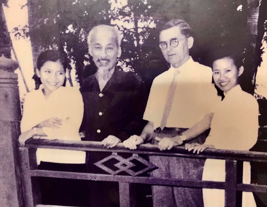 Mai Vàng nhân ái chia sẻ khó khăn với hai nghệ sĩ ưu tú - Ảnh 7.