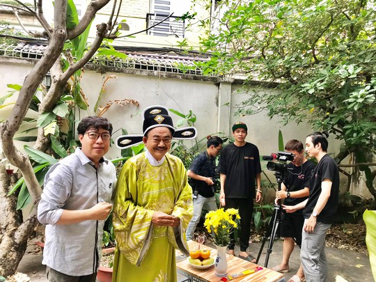 Táo Hổ du xuân ghé thăm đêm Mai Vàng - Ảnh 1.