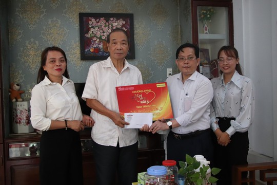 Mai Vàng nhân ái đến với 2 nhà thơ ở Quảng Nam - Ảnh 5.