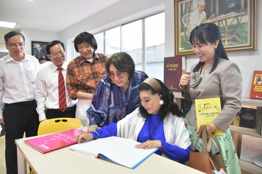 Chương trình Đồng hành cùng Giải Mai vàng lần thứ 29 - năm 2023: Nâng cao giá trị sáng tạo người nghệ sĩ - Ảnh 4.