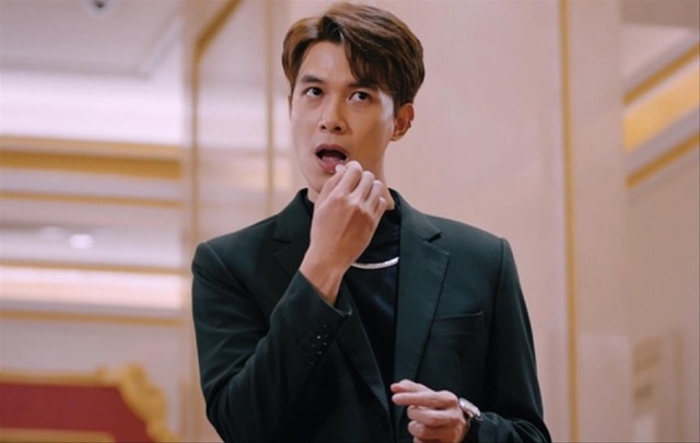 Anh Tú trong phim "Siêu lừa gặp siêu lầy"- Ảnh 1.