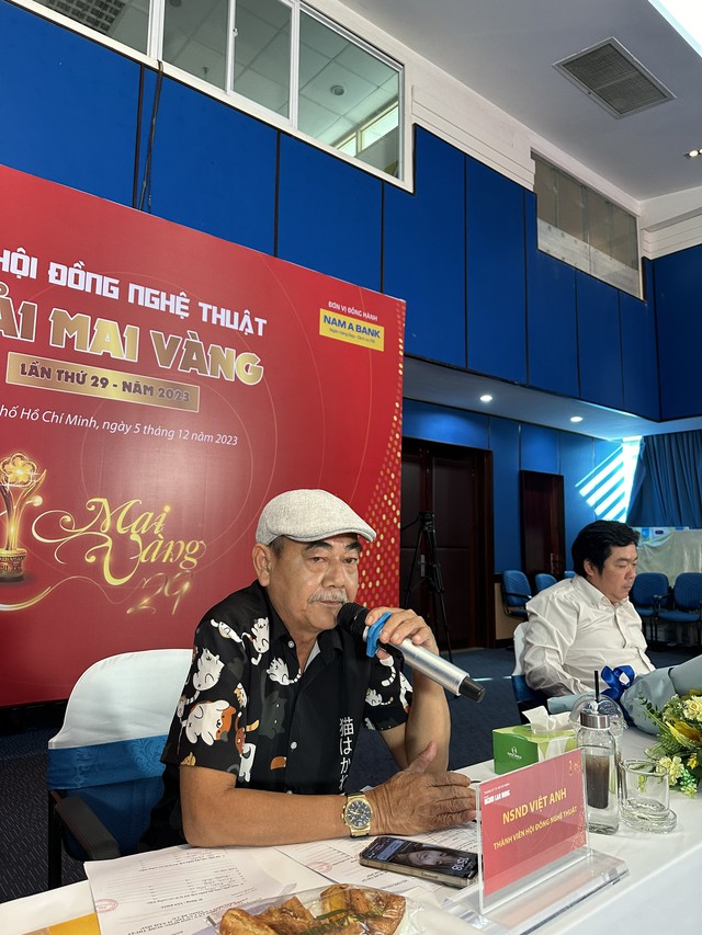 “Mai Vàng tri ân” vinh danh NSND Việt Anh- Ảnh 3. “Mai Vàng tri ân” vinh danh NSND Việt Anh- Ảnh 3.