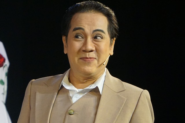 NSƯT Thành Lộc và nhân vật Lĩnh Nam trong vở "Giáng Hương – Sân khấu về khuya"- Ảnh 1. NSƯT Thành Lộc và nhân vật Lĩnh Nam trong vở "Giáng Hương – Sân khấu về khuya"- Ảnh 1.