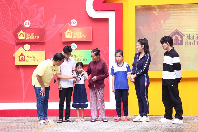 "Mái ấm gia đình Việt" vào bầu chọn- Ảnh 3. "Mái ấm gia đình Việt" vào bầu chọn- Ảnh 3.