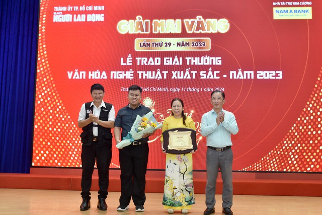 Cuộc hội ngộ đầy ý nghĩa- Ảnh 5. Cuộc hội ngộ đầy ý nghĩa- Ảnh 5.