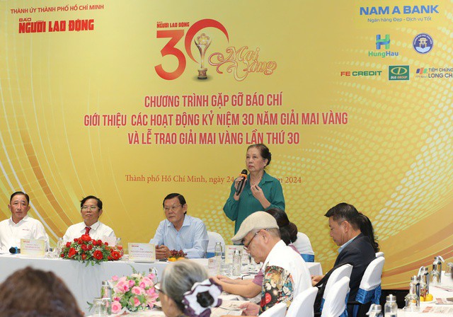 Nghệ sĩ tụ hội hướng tới kỷ niệm 30 năm Giải Mai Vàng và Mai Vàng thứ 30 - Ảnh 2. Nghệ sĩ tụ hội hướng tới kỷ niệm 30 năm Giải Mai Vàng và Mai Vàng thứ 30 - Ảnh 2.