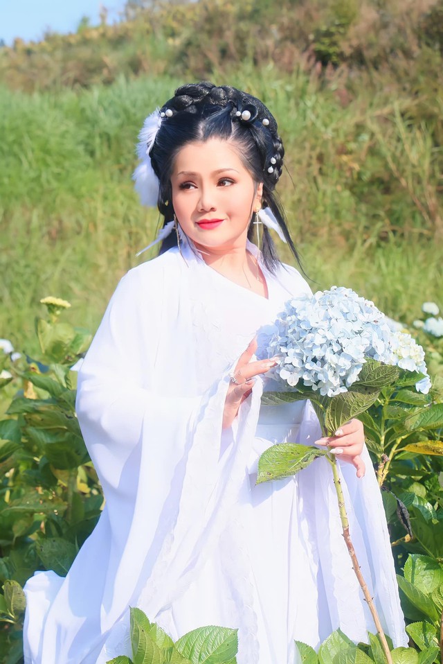 NSƯT Tú Sương- Ảnh 1.