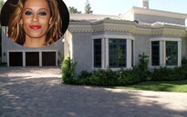 Mel B của Spice Girls lại rao bán nhà