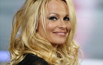 Cô đào bốc lửa Pamela Anderson ngập trong nợ