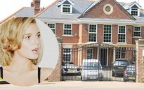 Trộm “dọn sạch” nhà người đẹp Helen Flanagan