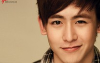Nichkhun mất rốn do photoshop