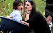 Pax Thiên sắp cùng Angelina Jolie về thăm Việt Nam?