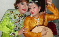 Thanh Thủy “đụng” Minh Nhí ở hậu trường sân khấu Trống Đồng