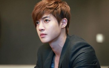 Kim Hyun Joong chính thức xin lỗi bạn gái bị bạo hành