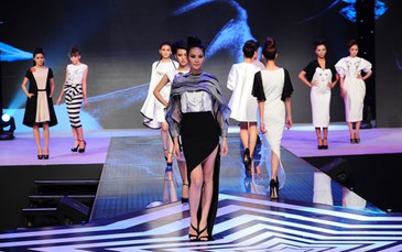 Bát nháo người mẫu