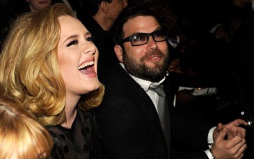 Adele  nổi đóa vì bị rò rỉ ảnh riêng tư lên mạng