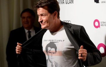 Tài tử Charlie Sheen bị cảnh sát điều tra