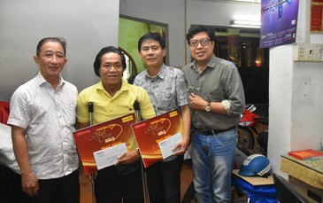 "Mai Vàng nhân ái" thăm 2 NSƯT - nhạc sĩ Hoàng Thành và Minh Tâm