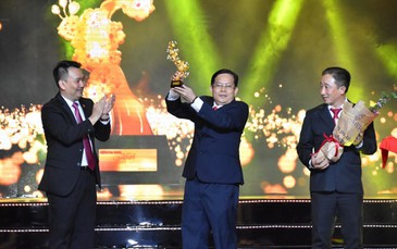 Mai Vàng 2020: Trao đổi quyền lưu giữ "kiệt tác" để chăm lo nghệ sĩ khó khăn
