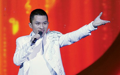Tùng Dương 8 năm “ủ lửa”